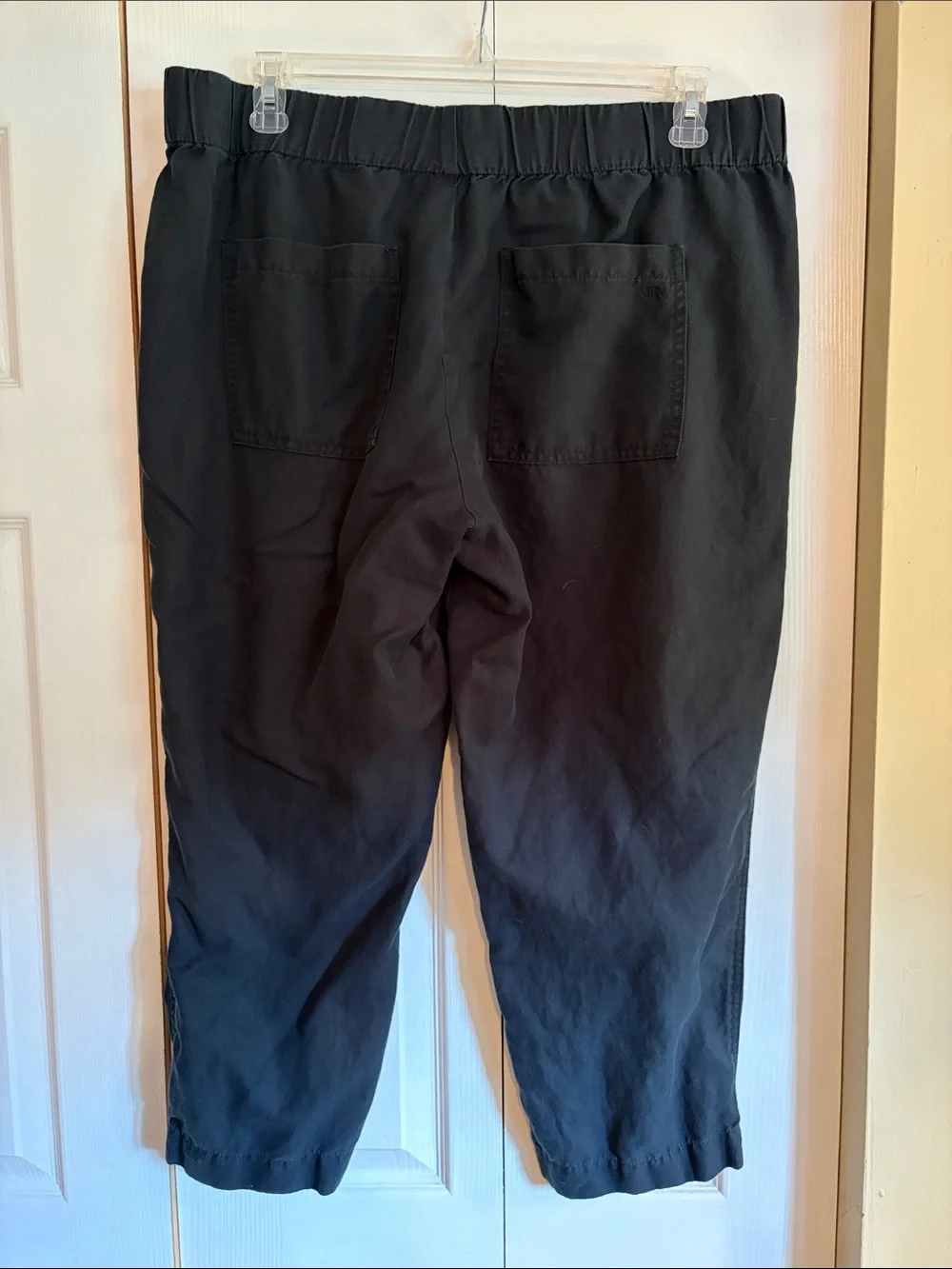 Banana Republic classic black